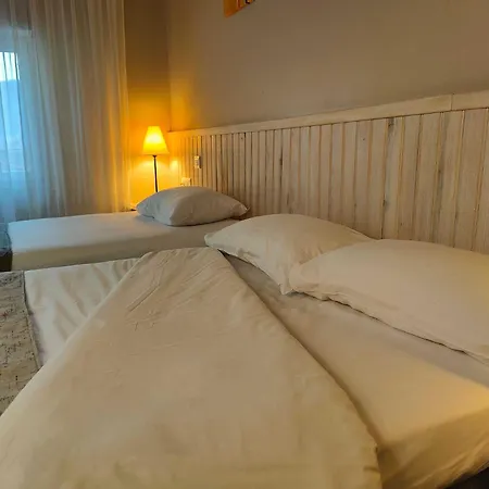 מלון Logis Cartier קוויאן