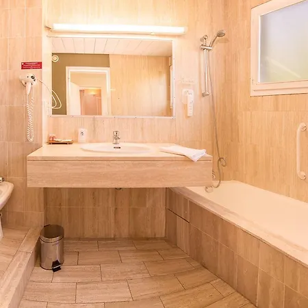 Otel Logis Cartier 3*