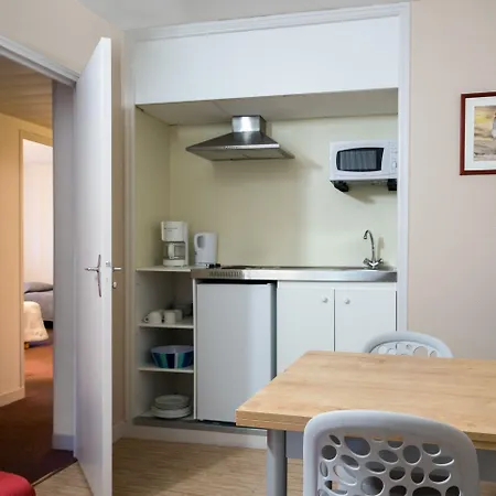 Logis Cartier Hotel 3*