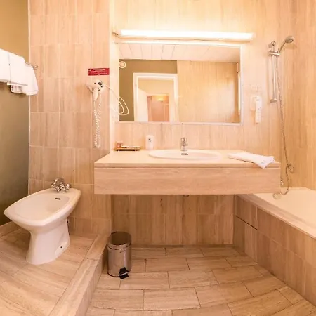 מלון Logis Cartier